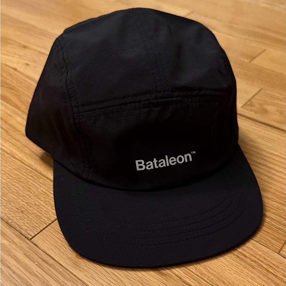 Bataleon nylon hat